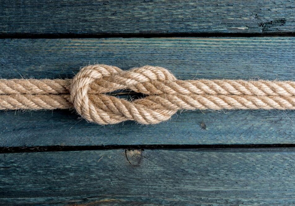 square-knot-shutterstock_1058170628