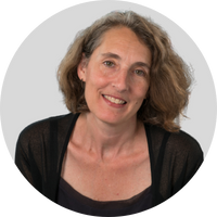 Julia R Henly <b>Julia R. Henly</b><br>Samuel Deutsch Professor,<br>Crown Family School of <br>of Social Work, Policy, and Practice, <br>University of Chicago