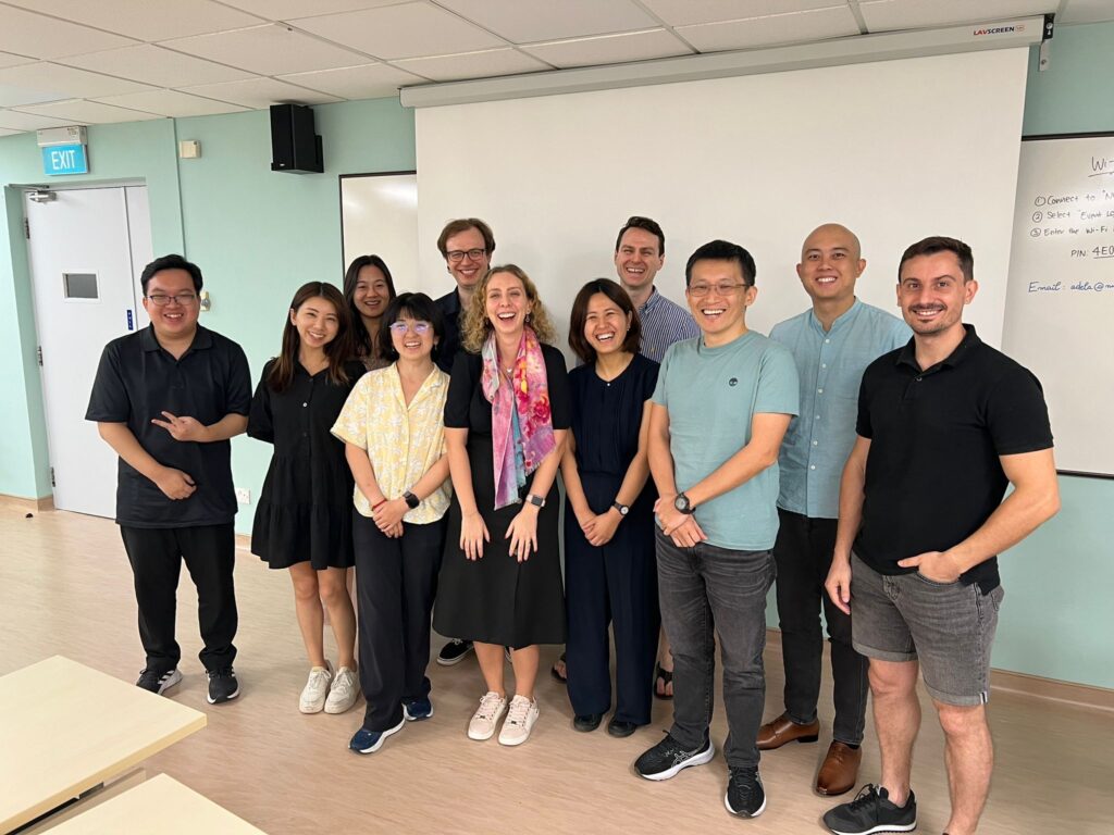 dr isvoranu with her students at nus