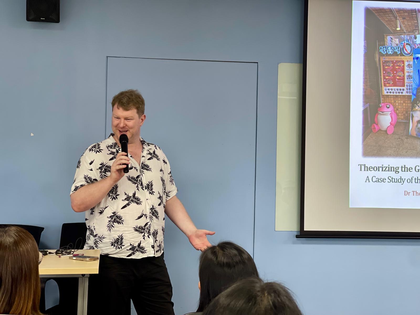 Dr. Thomas Baudinette presenting