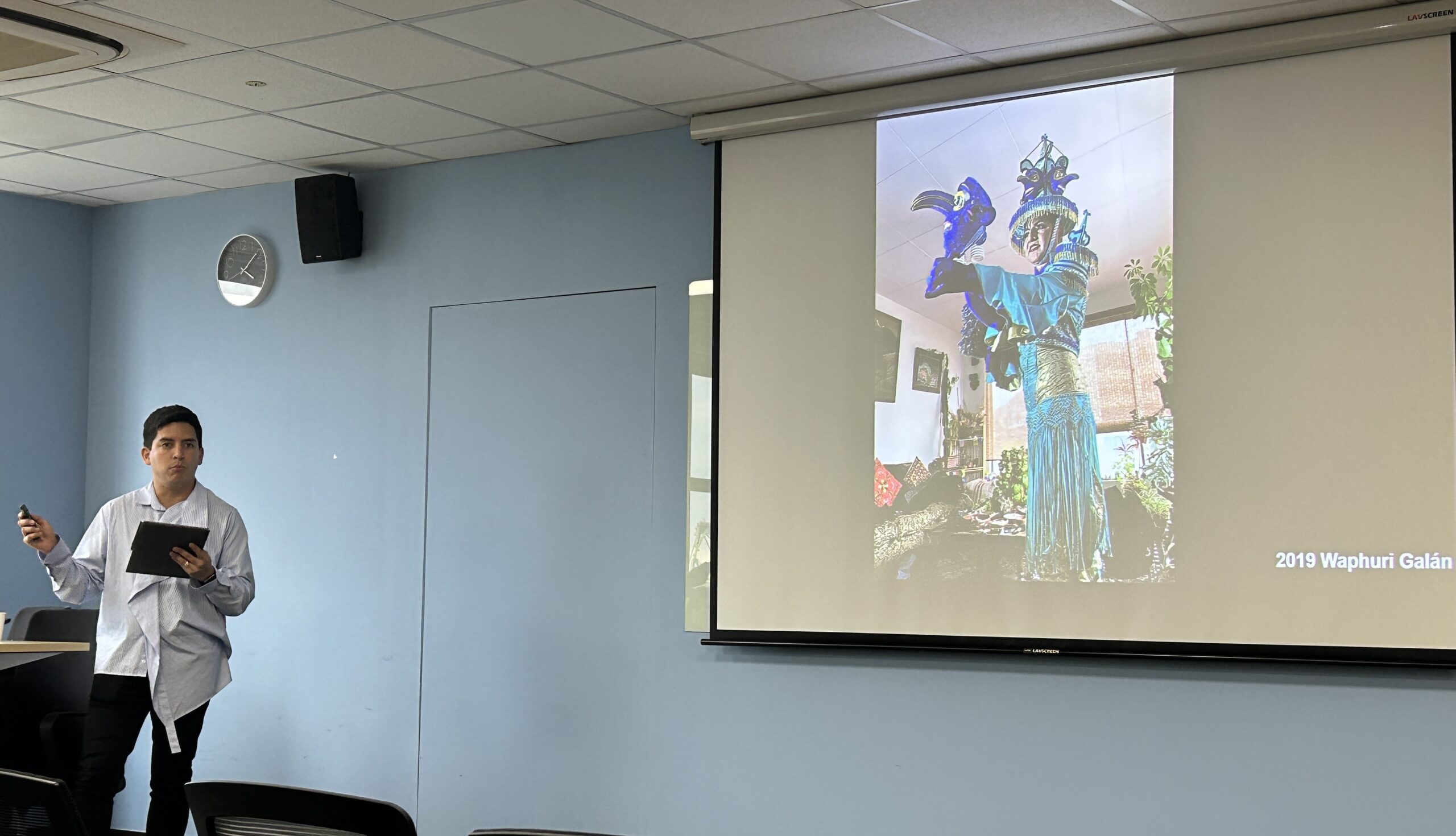 Dr. Enzo E. Vasquez Toral presenting